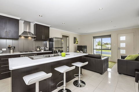 Megan Court Apartments - Lennox Head Accommodation 3