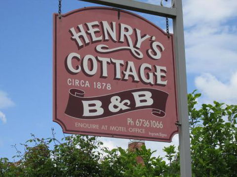 Henrys Cottage - Lennox Head Accommodation 2