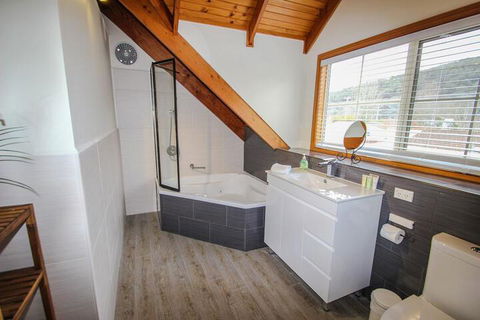 Halinka Lodge - Lennox Head Accommodation 1