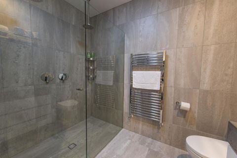 The Bright House - Lennox Head Accommodation 5