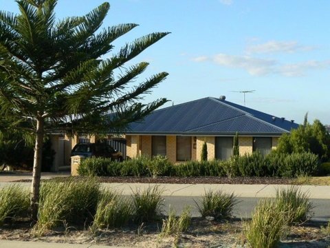 La Mer Home With A Pool - Lennox Head Accommodation 3