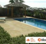 La Mer Home with a Pool - Lennox Head Accommodation
