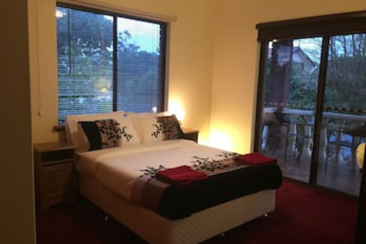 Orange Grove WA Lennox Head Accommodation