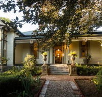 Holyrood House - Lennox Head Accommodation