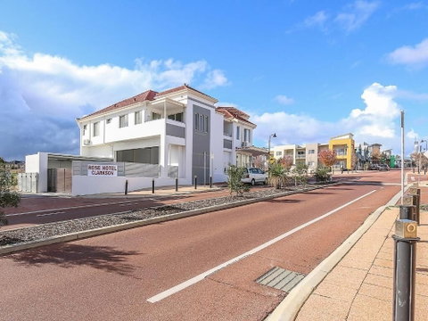 Rose Hotel Clarkson - Lennox Head Accommodation 0