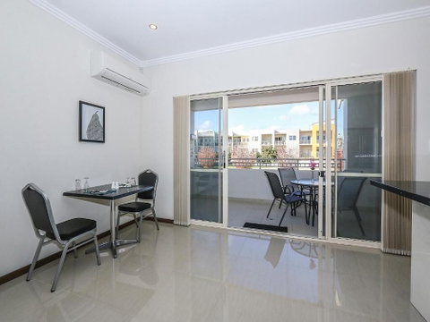 Rose Hotel Clarkson - Lennox Head Accommodation 5