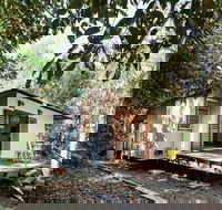 The Little Bush Hut - Lennox Head Accommodation