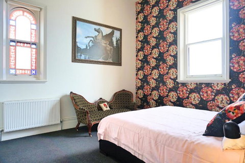 Ozone Tower - Lennox Head Accommodation 1