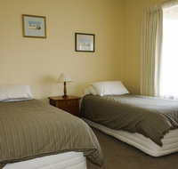 Logans Beach House  Apartments - Lennox Head Accommodation