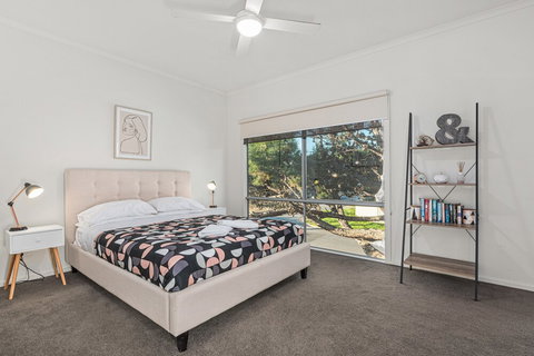 Oceans Eight - Lennox Head Accommodation 6