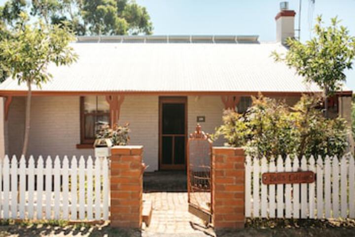 West Bendigo VIC Lennox Head Accommodation