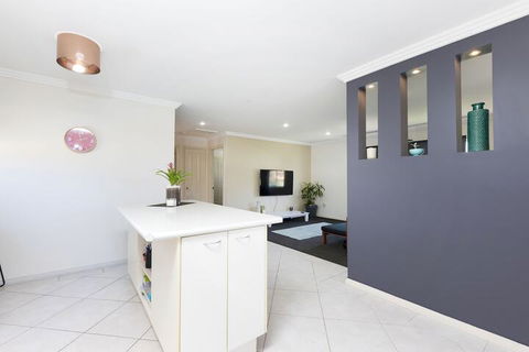 La Casa - Lennox Head Accommodation 5