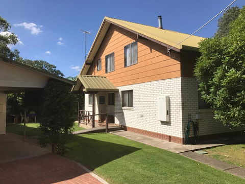 Lakeside Chalet & Studio - Lennox Head Accommodation 5