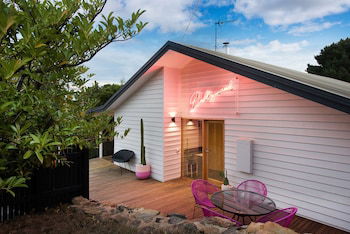 Dollywood - Lennox Head Accommodation 1