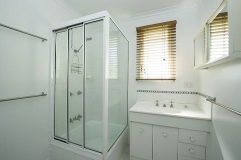 Twin Cottages - Lennox Head Accommodation 2