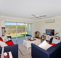 SALTY PAUSE at BONDI HOUSE - Lennox Head Accommodation