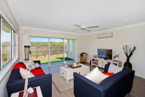 SALTY PAUSE At BONDI HOUSE - Lennox Head Accommodation 0