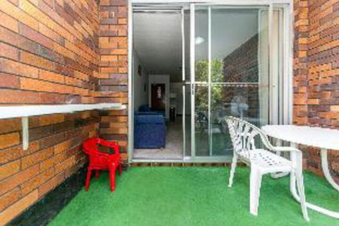2 Bedroom Apartment Gretel Lodge Unit 4 - Lennox Head Accommodation 2