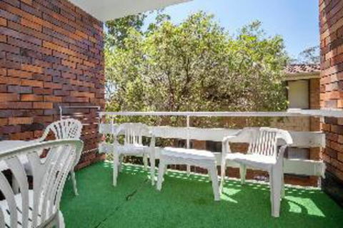 2 Bedroom Apartment Gretel Lodge Unit 4 - Lennox Head Accommodation 1