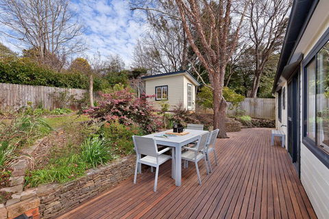 Botanica Cottage - Lennox Head Accommodation 1