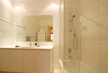 Mark II 2 West - Lennox Head Accommodation 4