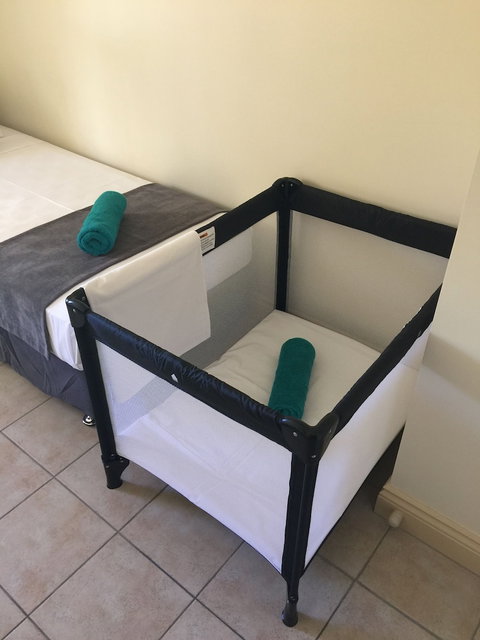 Cairns Golf Course Apartment - Lennox Head Accommodation 2