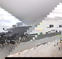 Belmont Apartment near Perth City 3404 - Lennox Head Accommodation