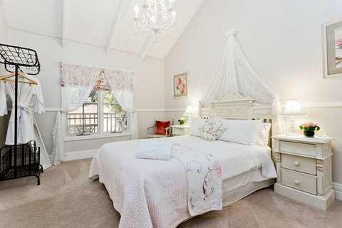 Oak Tree Cottage - Mundaring - Lennox Head Accommodation 3