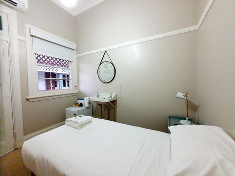 Royal Hotel West Wyalong - Lennox Head Accommodation 6