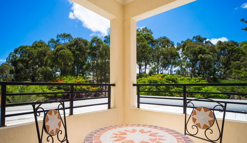 LUXE At Sanctuary Cove - Lennox Head Accommodation 6