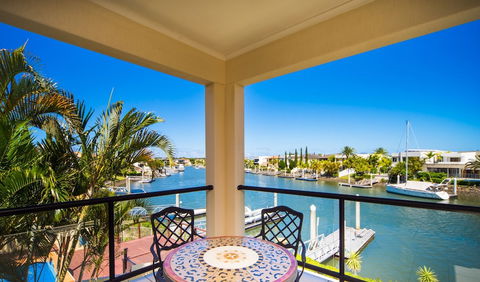 LUXE At Sanctuary Cove - Lennox Head Accommodation 5