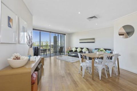 RESORT & SPA 2306 / 07 OCEAN GLIMPSES - Lennox Head Accommodation 0