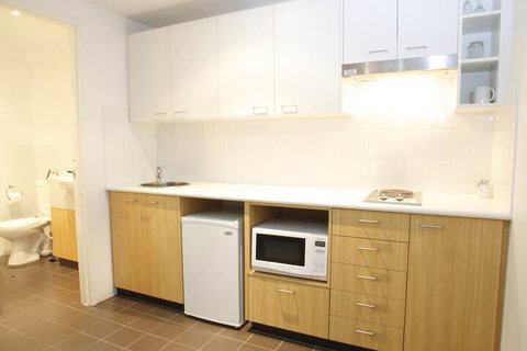 Perth Ascot Central Apartment Hotel - Lennox Head Accommodation 7