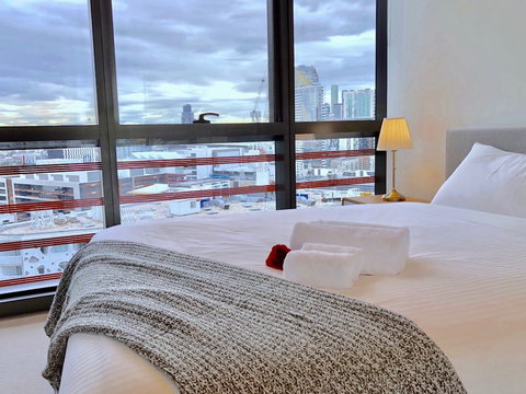 Pride Docklands Waterfront Apartment City View - Lennox Head Accommodation 2