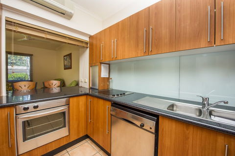 Picnic Bay Apartments Unit 1 - Lennox Head Accommodation 1