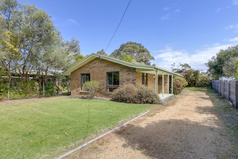 Deppelers - Lennox Head Accommodation 1