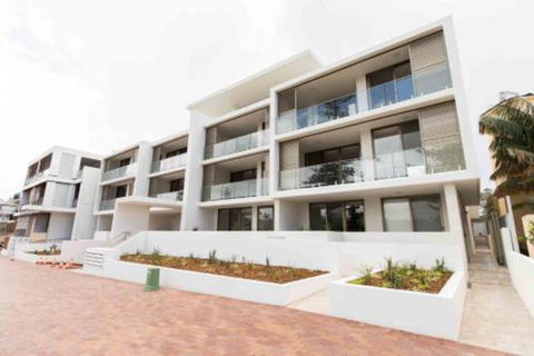 Bluewater Apartments - Lennox Head Accommodation 0