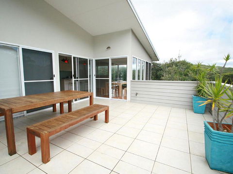 Coast - Lennox Head Accommodation 7