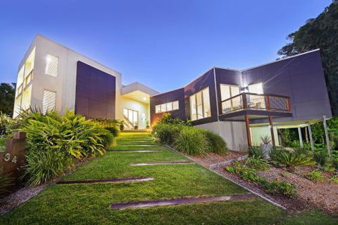 Kilala Executive Home - Lennox Head Accommodation 1