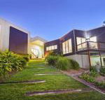 Kilala executive home - Lennox Head Accommodation