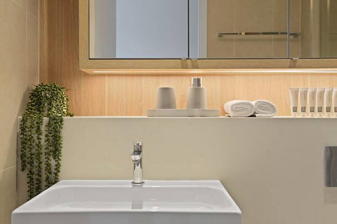 New Contemporary Apartment Near Macquarie Centre - Lennox Head Accommodation 7