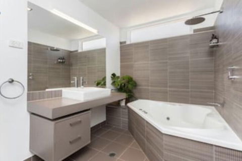 Penthouse Bendigo - Lennox Head Accommodation 3