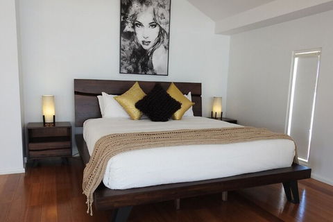 Penthouse Bendigo - Lennox Head Accommodation 2