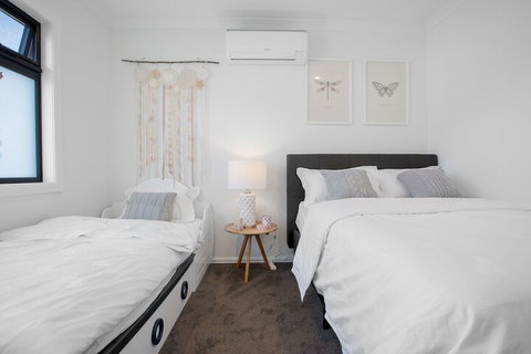 AUJOY 4 Bed Townhouse Burwood 2 - Lennox Head Accommodation 6