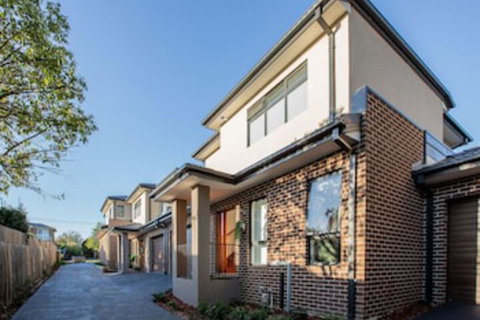 AUJOY 4 Bed Townhouse Burwood 2 - Lennox Head Accommodation 0