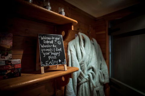 Guide Falls Cottage - Lennox Head Accommodation 1