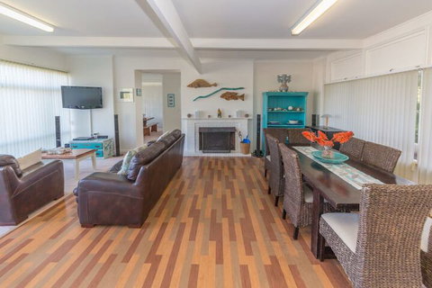 King Of North Bay 103 Gold Coast Drive - Lennox Head Accommodation 2