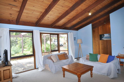 Beechwood Surf Side - Lennox Head Accommodation 1