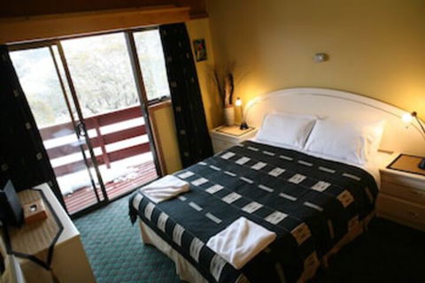 Altitude - The Lodge Smiggins - Lennox Head Accommodation 0