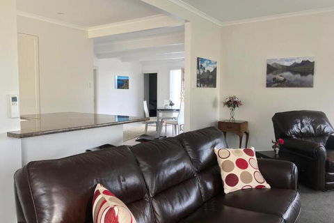Seaside Retreat - Lennox Head Accommodation 6